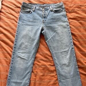 Women’s Levi jeans